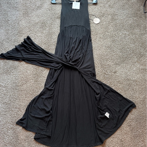Final Touch Black Maxi Dress - Picture 3 of 4